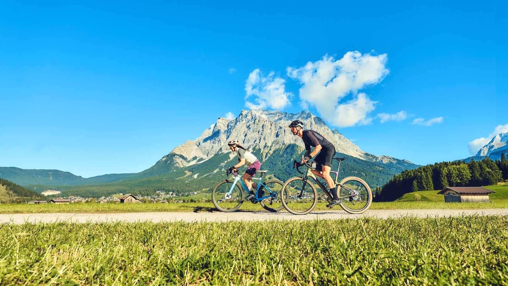 Gravelbiken in der Tiroler Zugspitz Arena — Foto: Dominik Somweber