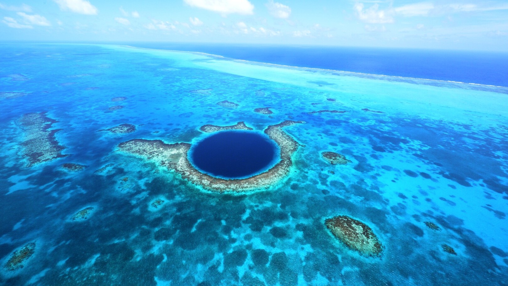 Great Blue Hole — Foto: Belize Tourism Board