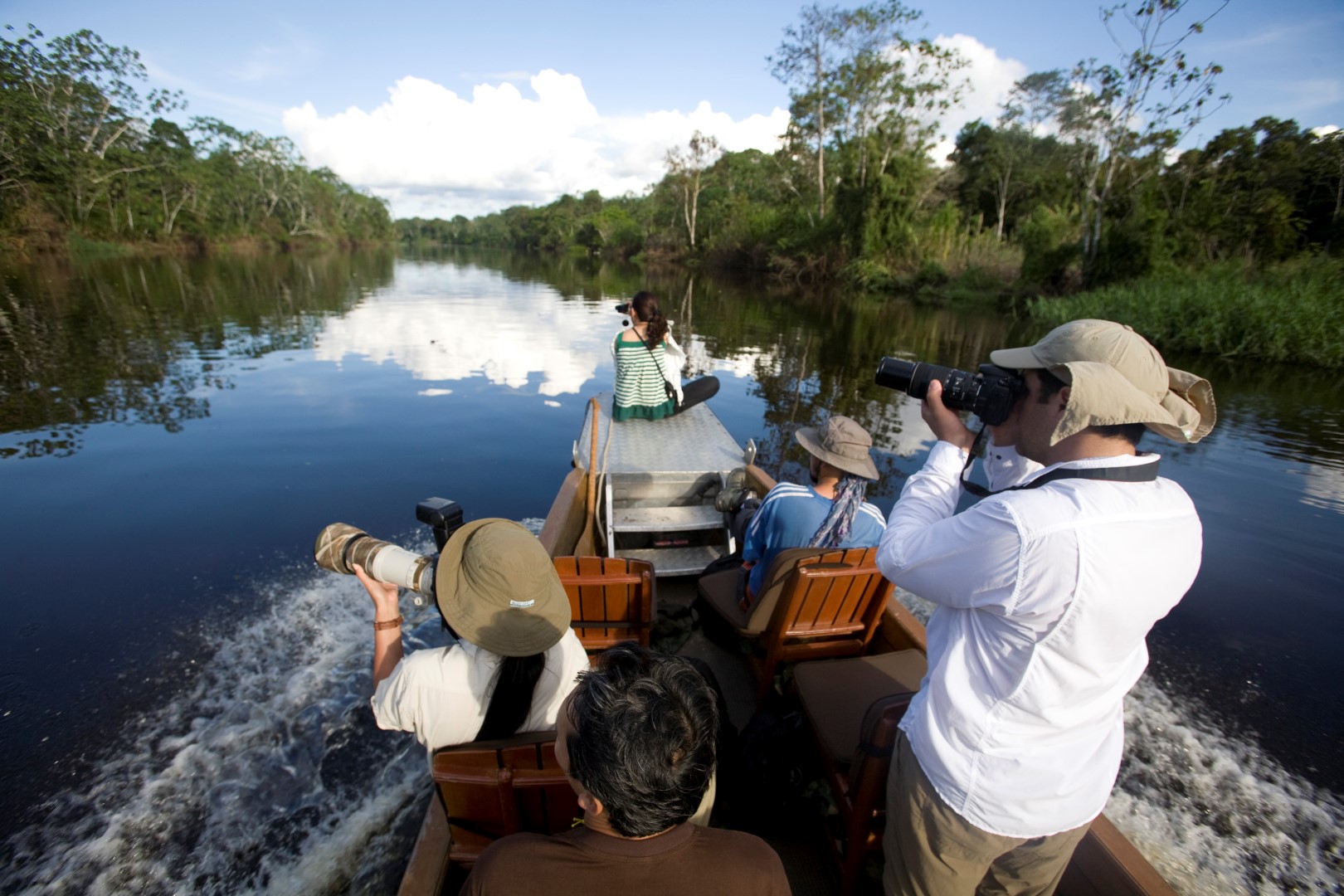 Bootsfahrt am Río Yanayacu, Reserva Nacional Pacaya Samiria — Foto: Gihan Tubbeh / Promperú