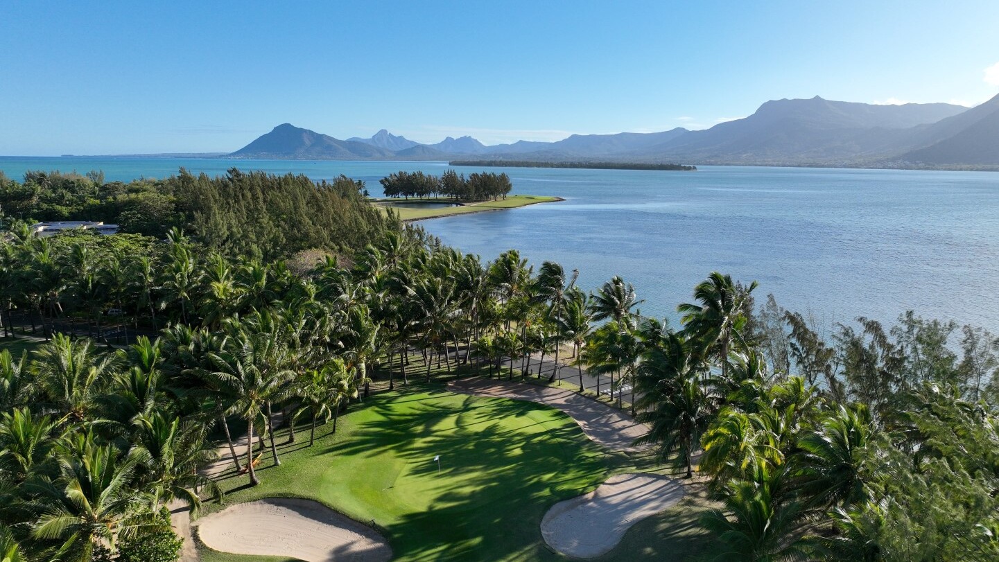 Golfen im Paradies — Foto: Beachcomber Resorts & Hotels