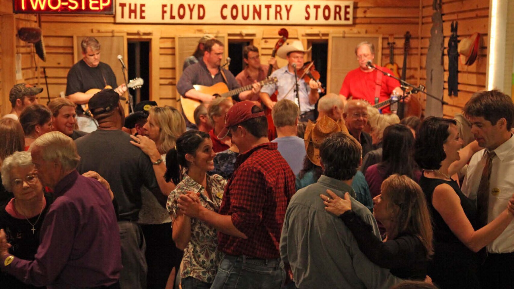 Floyd Country Store, Friday Night Jamboree  — Foto: Woody Crenshaw 