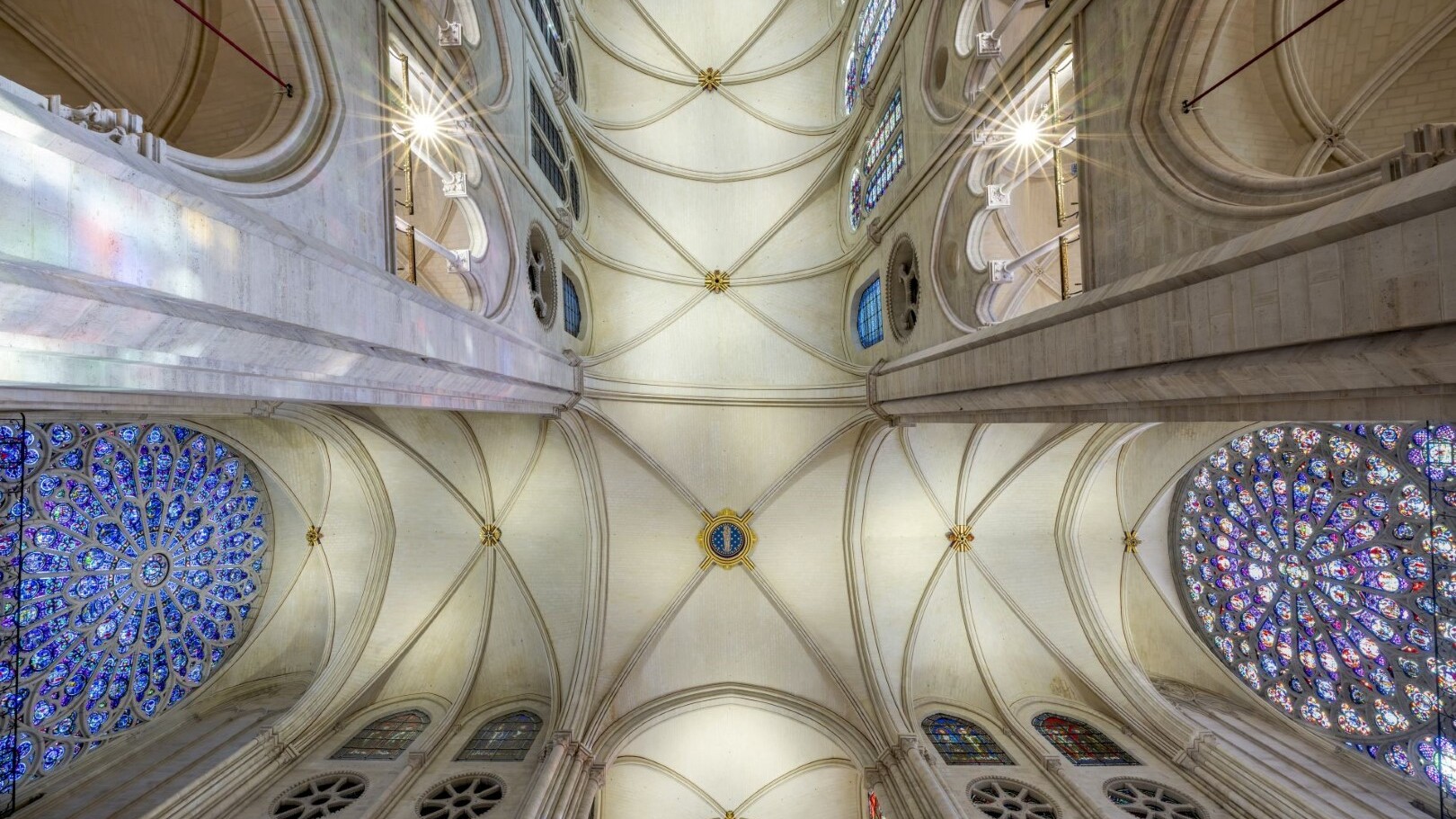 Notre Dame de Paris — Foto: Julio Piatti