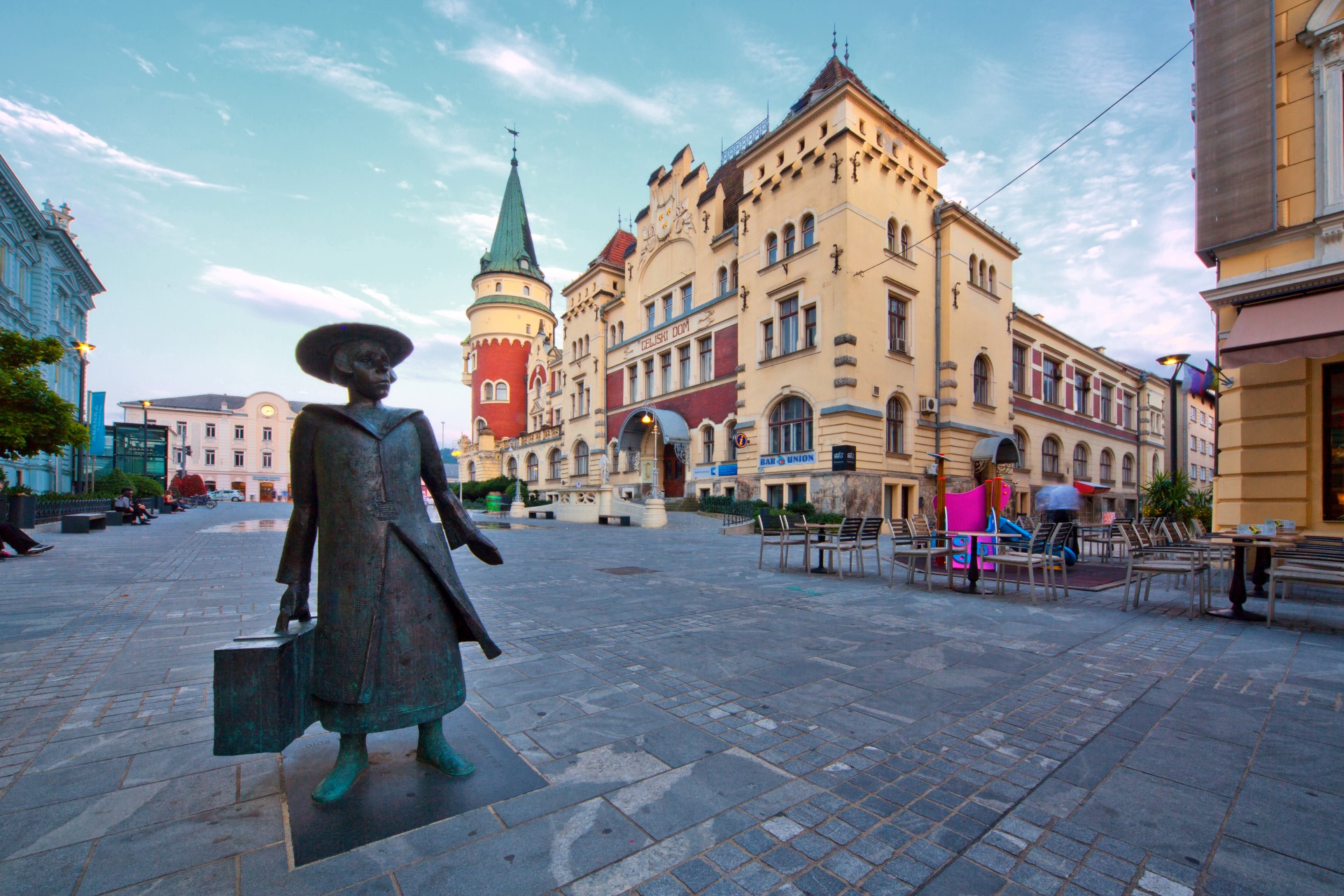 Alma Karlin Denkmal in Celje — Foto: slovenia.info