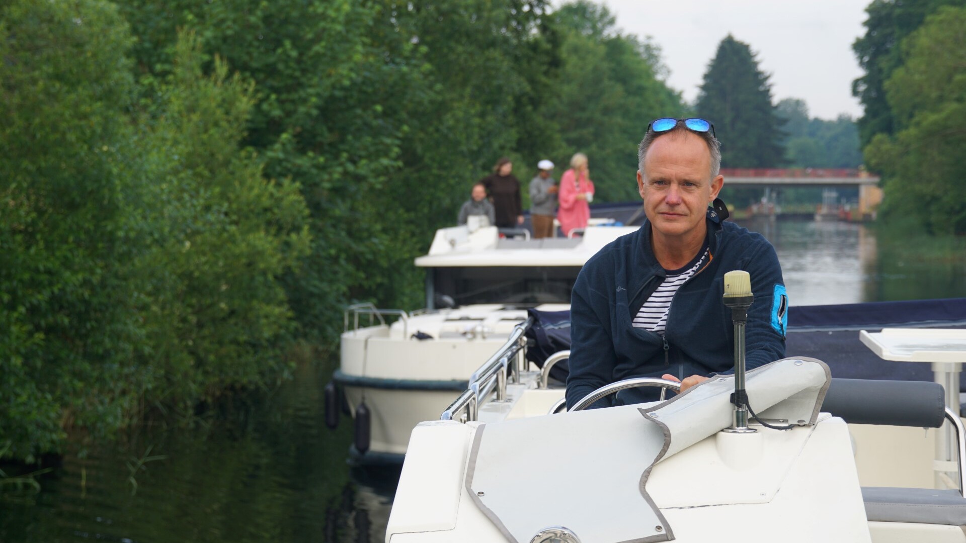 Captain Patrick auf einer Horizon 4 von Le Boat — Foto: Dieter Putz