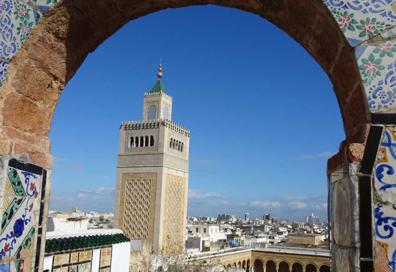 Tunis, Moschee — Foto: Martha Steszl