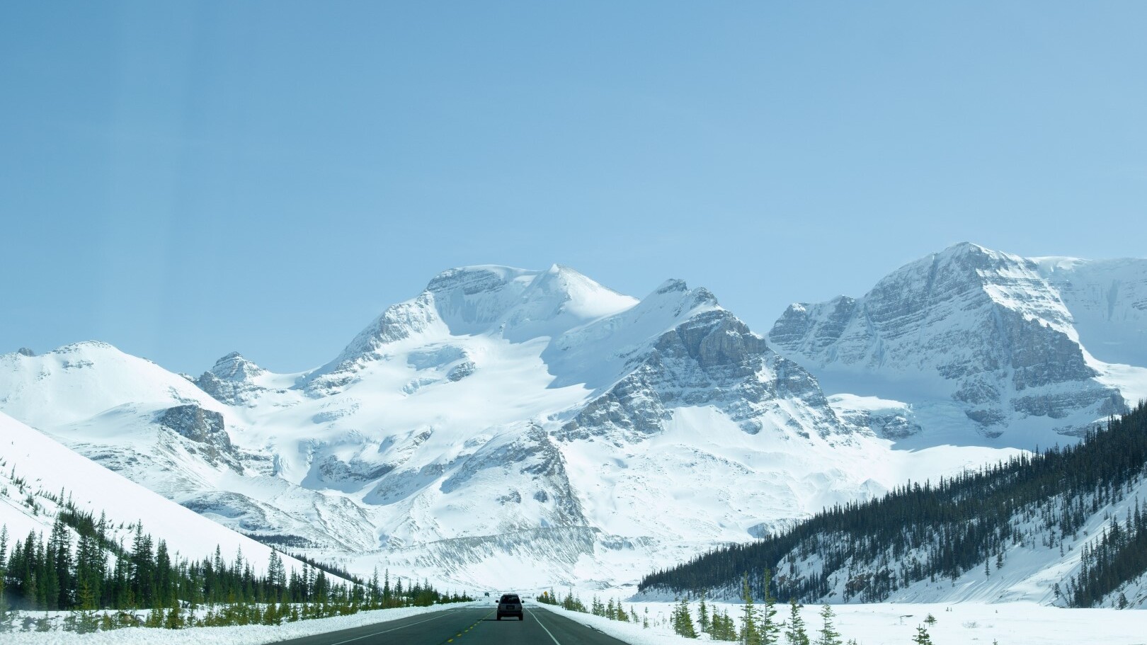 Icefield Parkway in Alberta — Foto: AdobeStock via Sunny Cars 