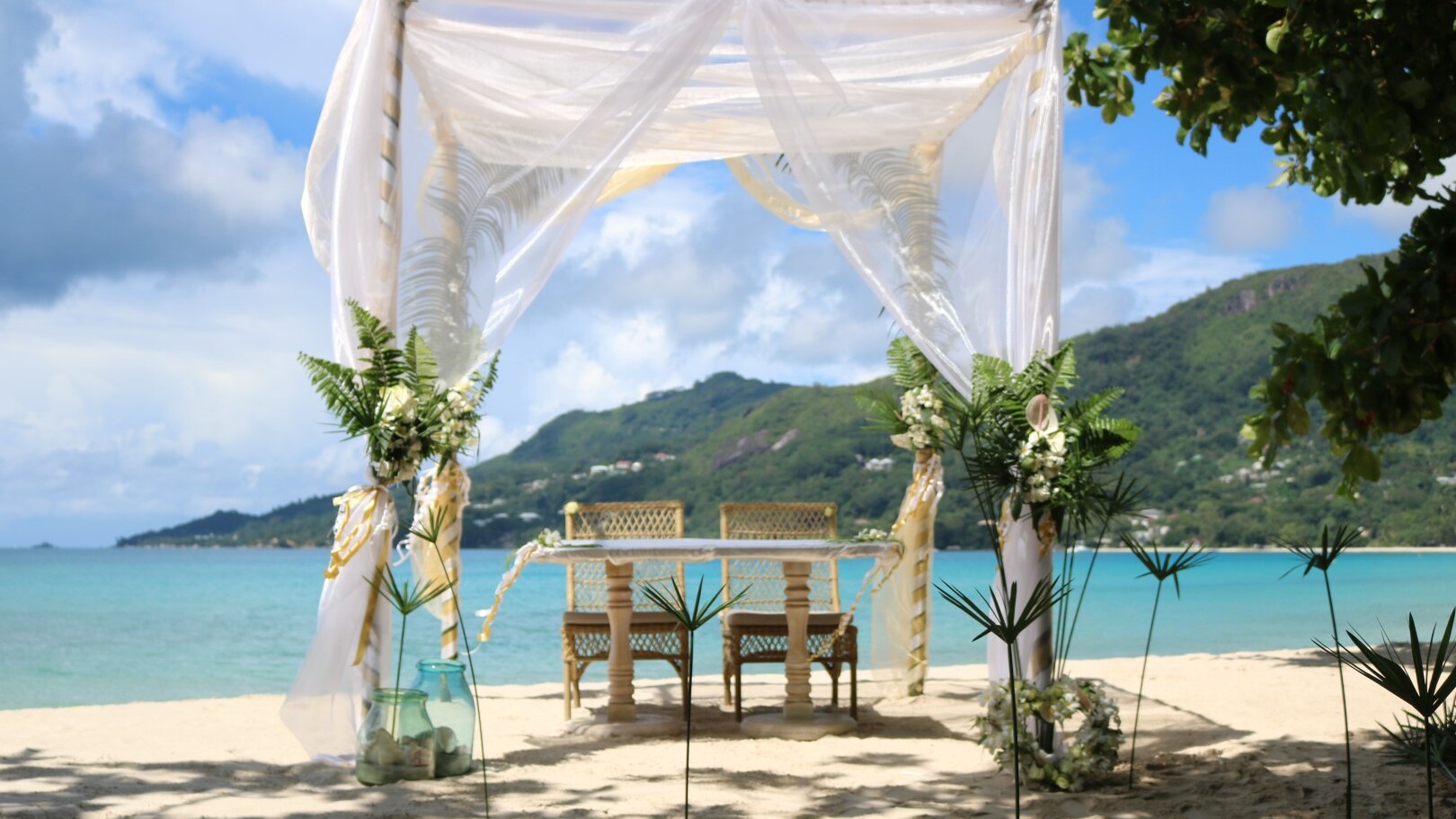 Story Seychelles, Hochzeit am Strand — Foto: Story Seychelles 