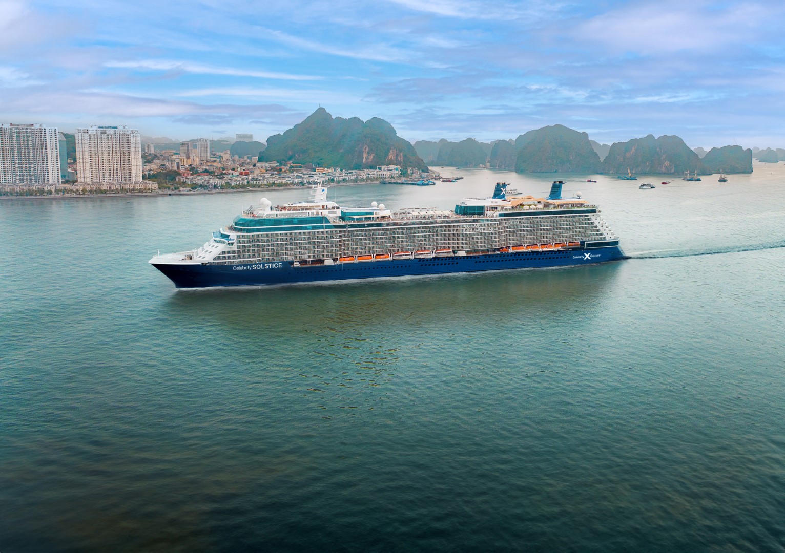 Celebrity Solstice in Vietnam  — Foto: Celebrity Cruises  