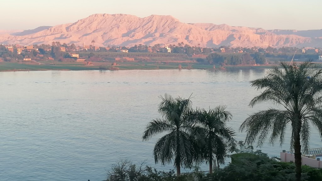 Luxor, Hatschepsut Tempel — Foto: Martha Steszl