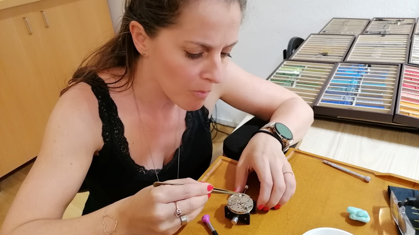 Uhrmacherkunst erforschen bei Initium Watchmaking — Foto: Martha Steszl